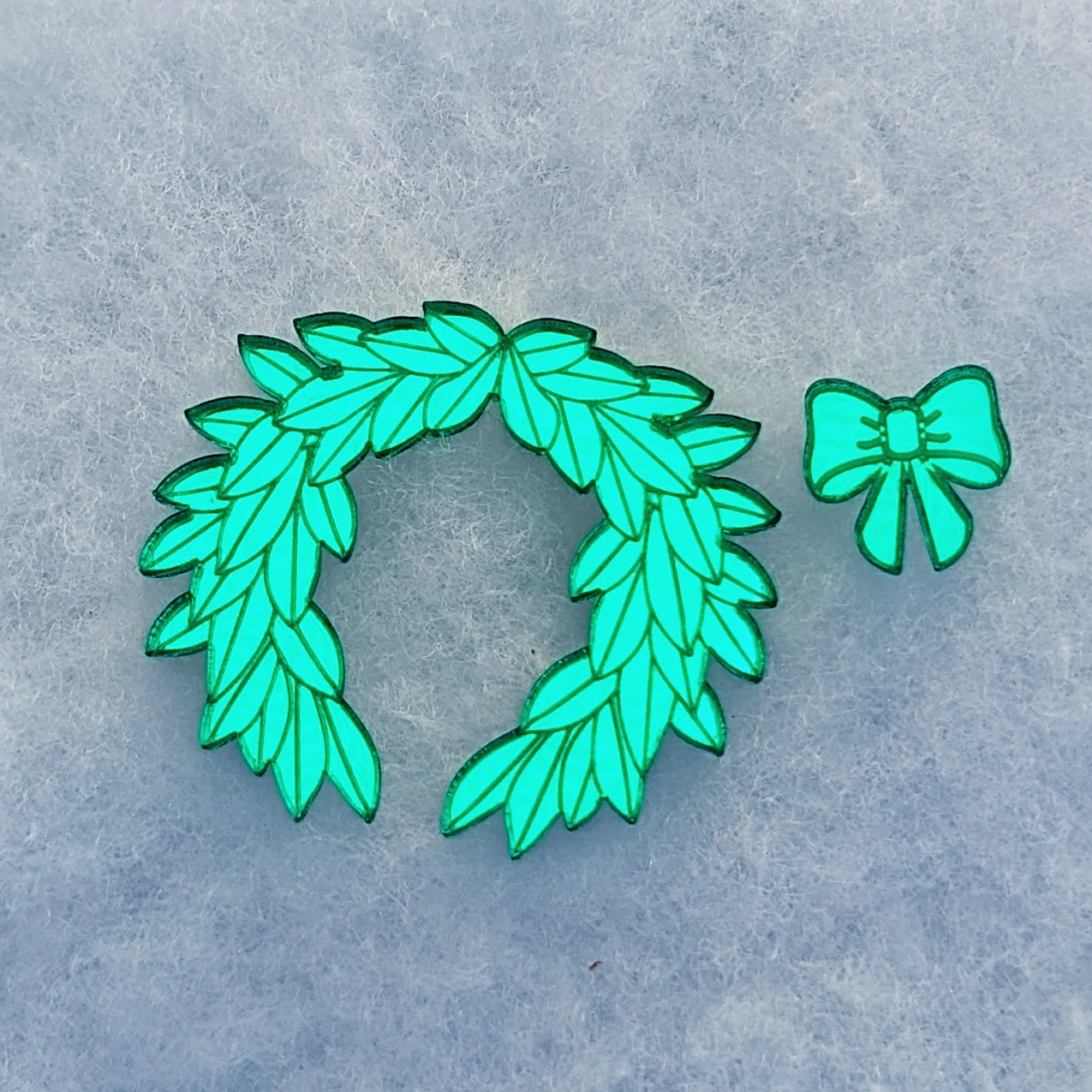 Holiday Laurel Wreath Brooch Pin