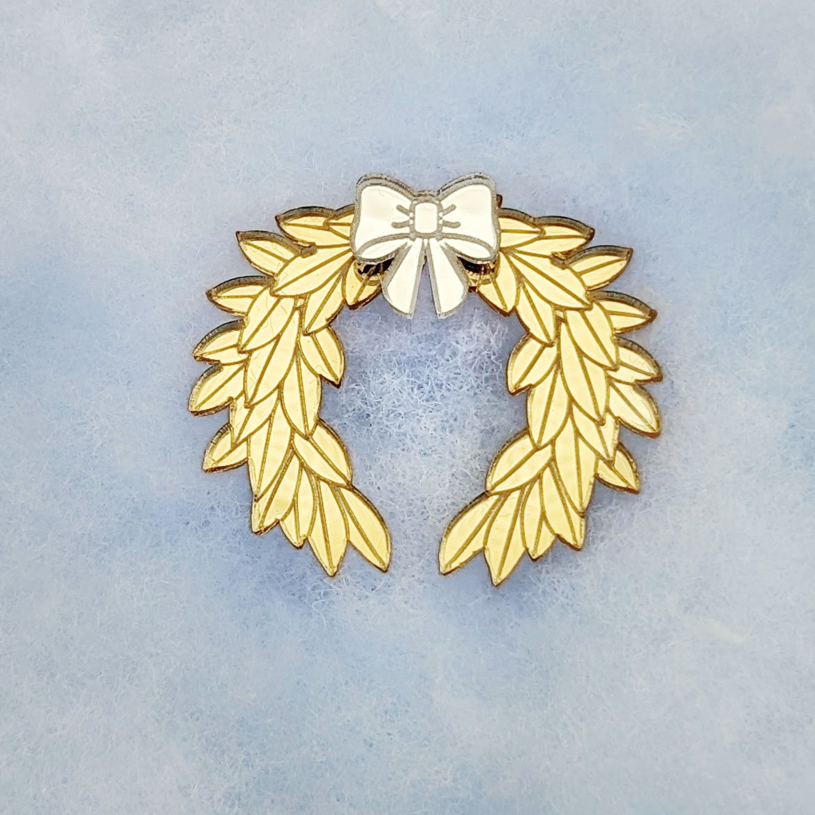 Holiday Laurel Wreath Brooch Pin