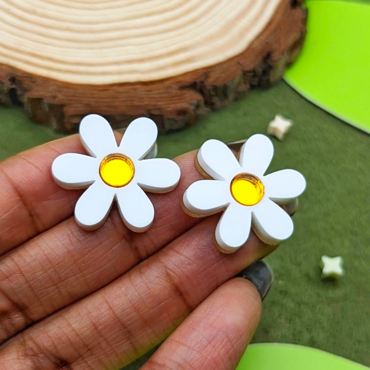 Daisy Stud Earrings