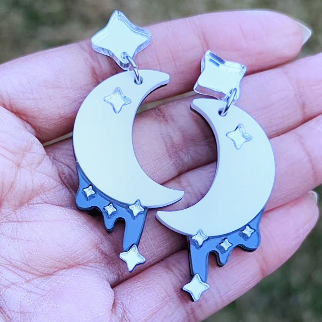 Moon Drip Dangle Earring